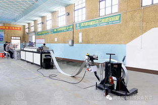 輕鋼房屋工廠必備,自動(dòng)化數(shù)控 人工智能輕鋼龍骨成型設(shè)備