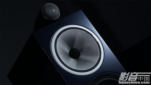 bowers wilkins 寶華韋健 702簽名版midnight blue 午夜藍(lán)色 更多800系列設(shè)計(jì)元素的融入,在同系列中更顯優(yōu)勢(shì)